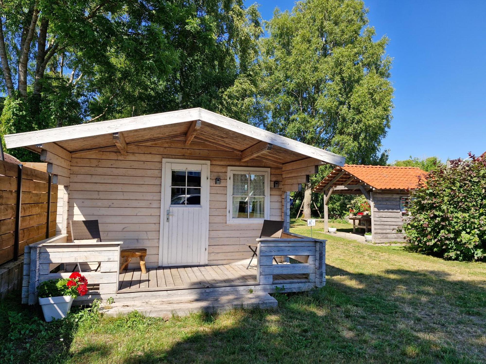 Piibelehe Guest Accommodation Kuressaare Exterior photo