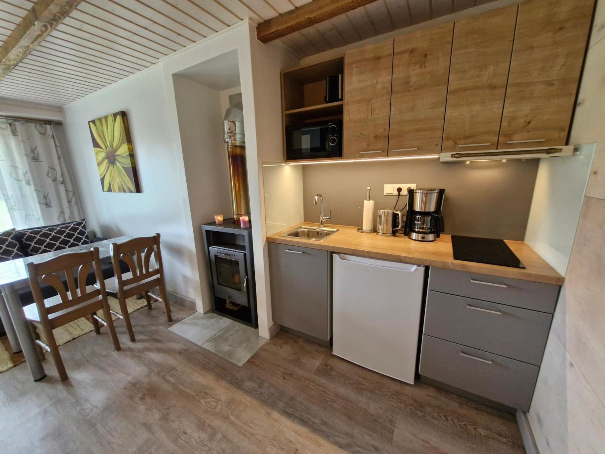 Piibelehe Guest Accommodation Kuressaare Exterior photo